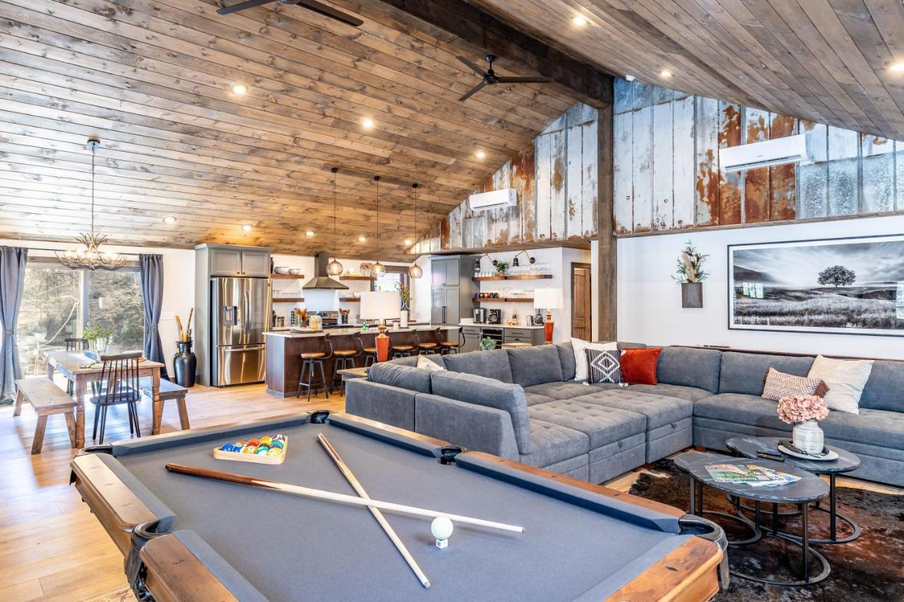 New Rustic Luxe Cabin Billiards Spa Near Gsmnp Таунсенд Екстериор снимка